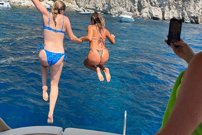 Capri Boat Tour and City Visit from Sorrento - 4 Hours on Capri at Porto Turistico: Your Best Time-Use Moves