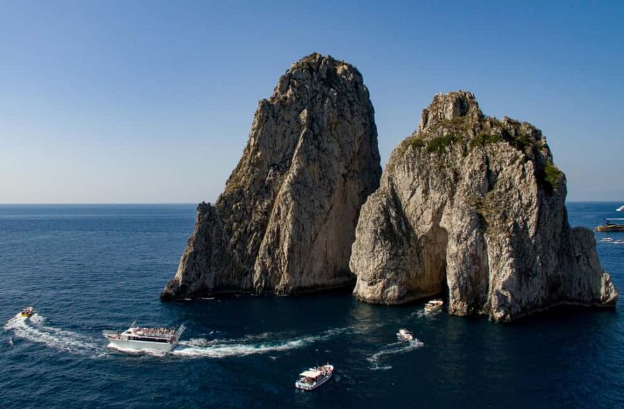 CAPRI CLASSIC BOAT TOUR - Key highlights you’ll actually feel on this tour