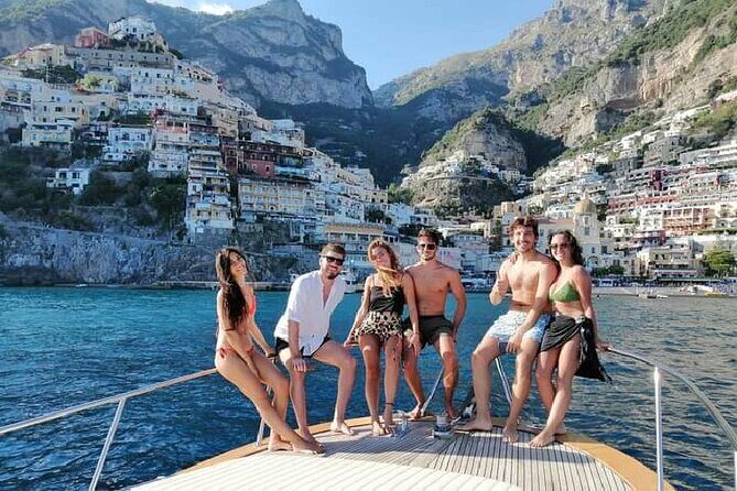 Capri Collective Boat Excursion from Positano - Capri dock time: what you do when the boat stops moving