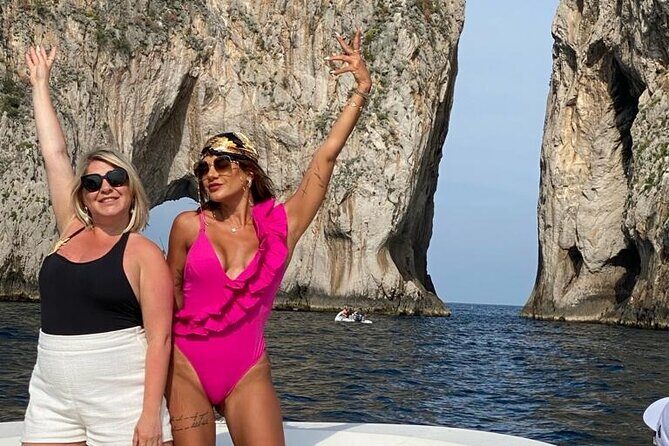 Capri Complete Package-Small Group Boat Tour and Transports - Where the tour starts (and how to plan your hours)
