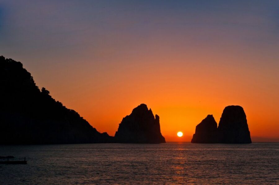 Capri: Day & Night Boat Tour - Who this Capri day-and-night boat tour suits best
