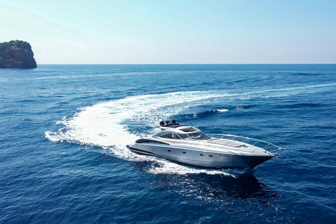Capri: discover the beauties of the island aboard a Luxury Boat - Why this Capri luxury boat day beats ferries and buses