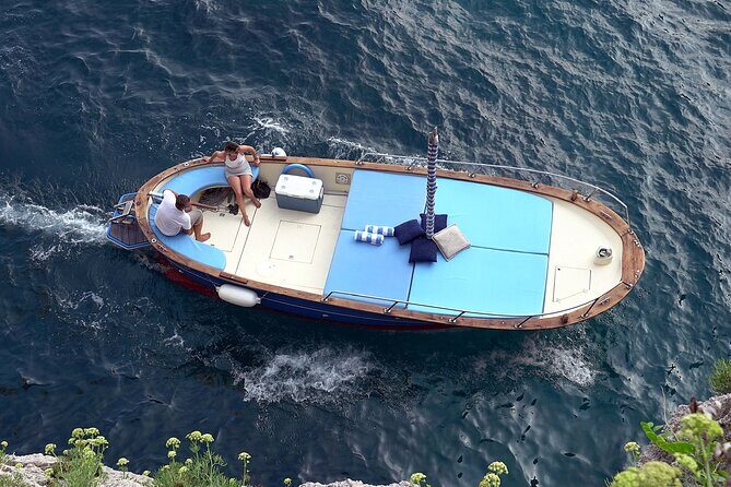 Capri magical boat tour for an unforgettable 3 hour experience. - Coastal Caves With a Captain’s Eye: What You’ll See Along the Shore