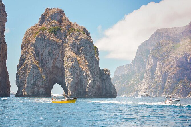 Capri & Positano Private Tour - Premium 28 ft boat - Why a 28 ft private boat is the smarter way to see Capri