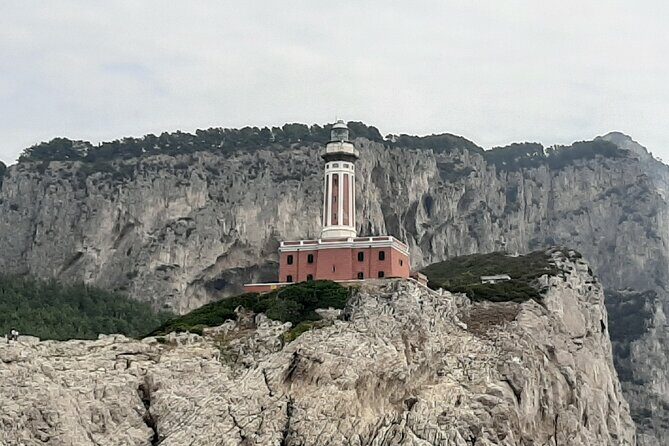 Capri Private Boat Tour from Positano or Praiano - Blue Grotto timing: expect queues, then enjoy the short ride inside