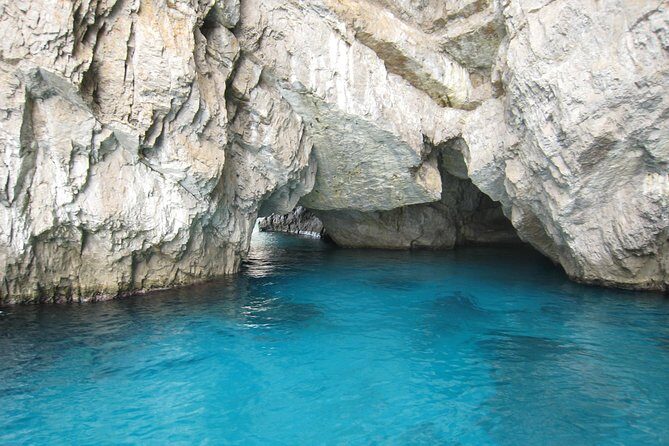 Capri Private Boat Tour from Positano, Praiano or Amalfi - What’s included vs what costs extra (and how to budget like a local)