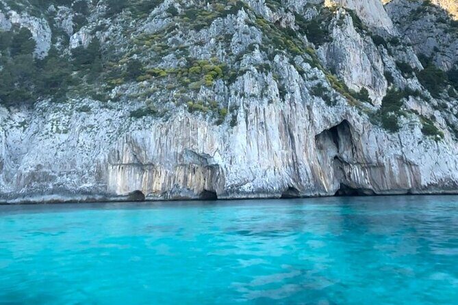Capri Private Boat Tour with Spritz included - Quick hits before you book