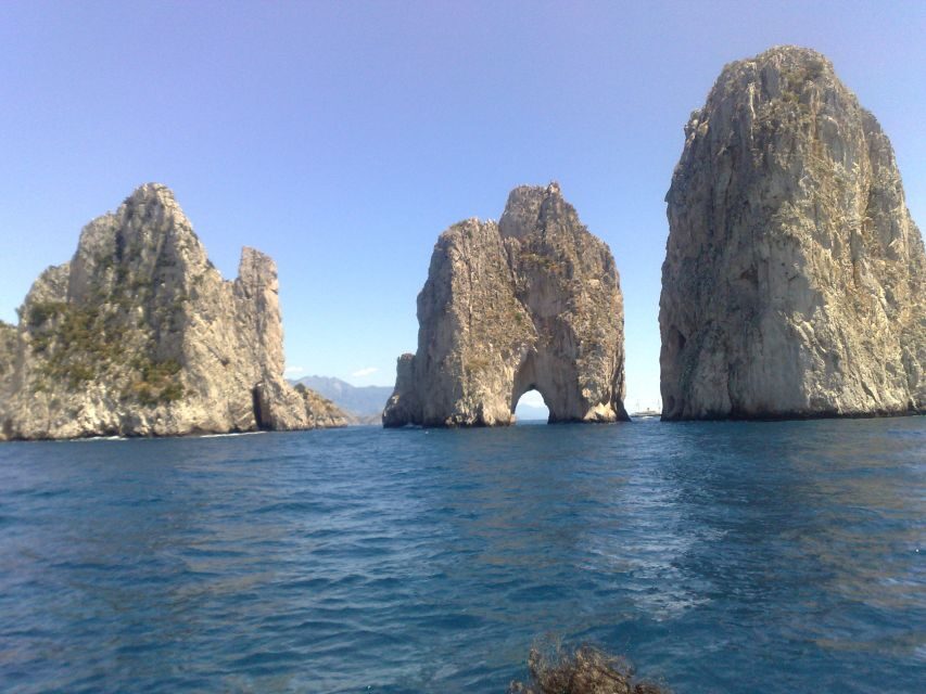 Capri: Private Island Boat Tour with Snorkeling and Swimming - A Skipper Who Works the Room (and the Route)
