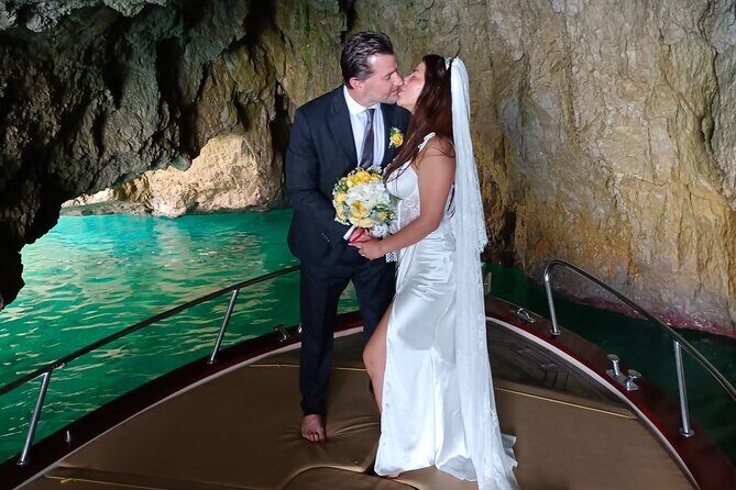 Capri Samba Boat Tour, Sail in Style by Boat. - Grotta Verde: the stop built for swimming in green water
