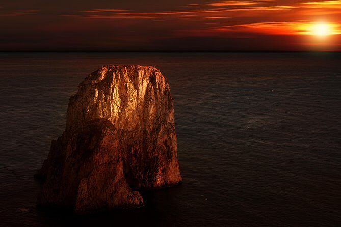 Capri Sunset Escape – Exclusive Evening Boat Tour from Sorrento - The evening timing: what happens from pickup to Marina Grande