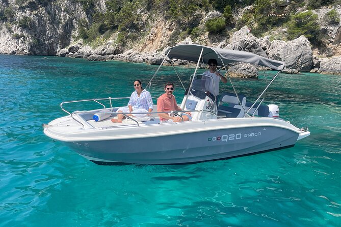 Capri Tour for Private Groups by Luxury Boat - Meeting at Amalfi Coast Dream and getting settled fast