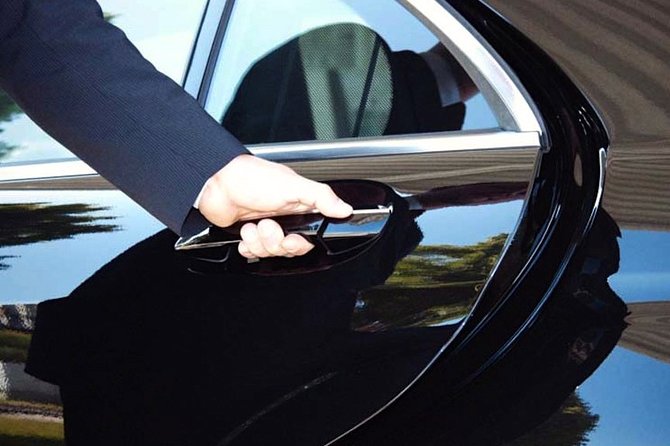 Car Private Transfer from Naples airport, train station to Sorrento (1-3 Pax) - The Mercedes minivan ride: comfort, speed, and that Sorrento drive