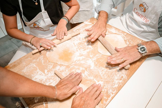 Cesarine: Small Group Market Tour & Cooking Class in Naples - Meeting point, language, and what could go wrong