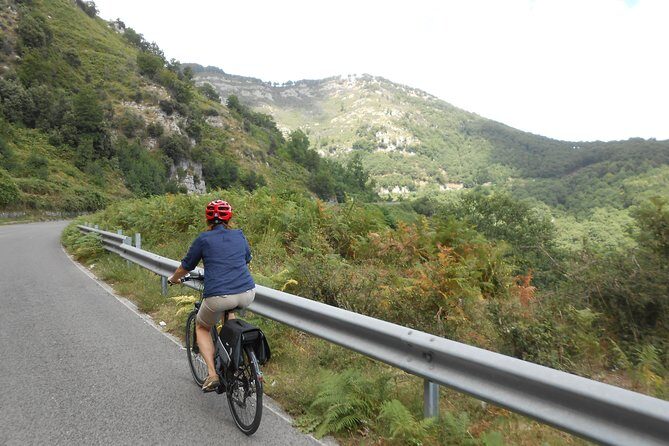 Chiunzi Pass loop by bicycle - Why the Chiunzi Pass loop feels like a reset on the Amalfi Coast