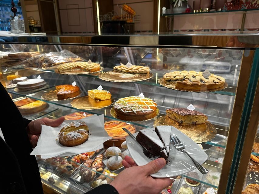 Chocolate and Pastry tasting tour in Napoli Old Town - Key things I found most compelling