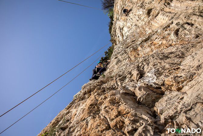 Climbing Experience - Positano - The 4-hour rhythm: hike, warm-up, and time on the wall