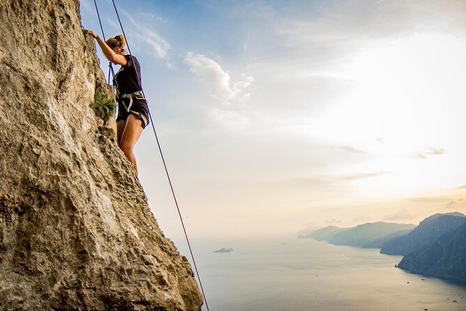 Climbing Experience - The path of the Gods - Climbing lesson on the Path of the Gods: gear, safety, and top-rope confidence