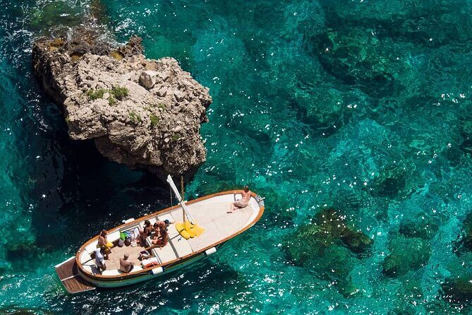 complete tour of the island of Capri by private boat - Key things to know before you go