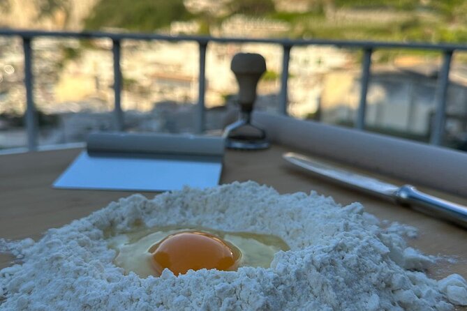 Cooking class in Capri for small groups - Three-course cooking with Vittoria and Alessia