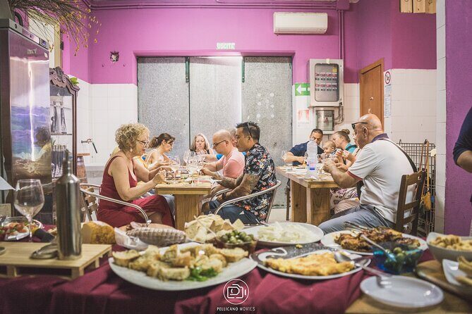 Cortecorbo Irpinia-wines: tour of the vineyards- Cooking class- wine tasting - Vineyard walking at Cortecorbo: Irpinian wine origins you can actually picture