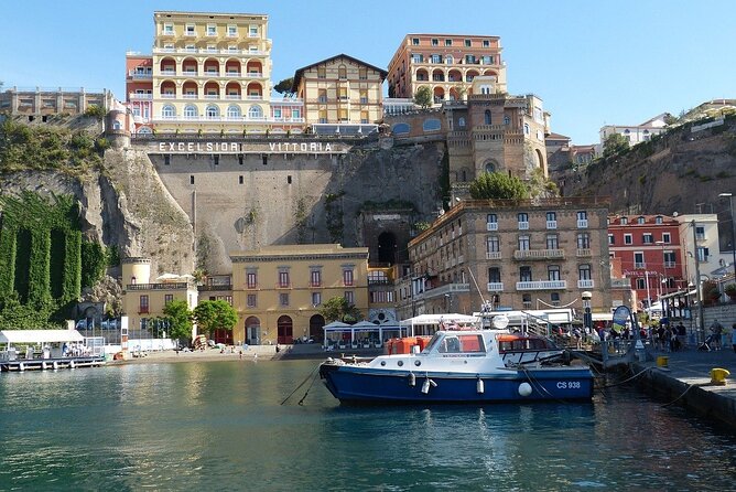 Day Trip to Capri, Blue Grotto, Sorrento & Pompeii Entry Tickets - Pompeii in two hours: seeing the right sections without rushing