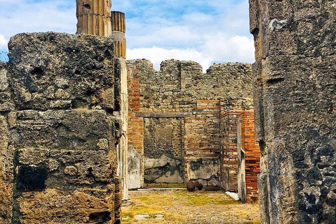 Day trip to Pompeii from Naples - Why a Naples to Pompeii shuttle beats renting a car