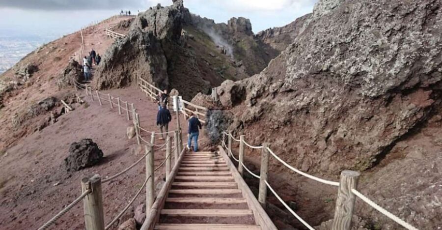 Day Trip to Pompeii & Vesuvius from Naples - Entering Pompeii: What the Private Archaeologist Time Really Gives You