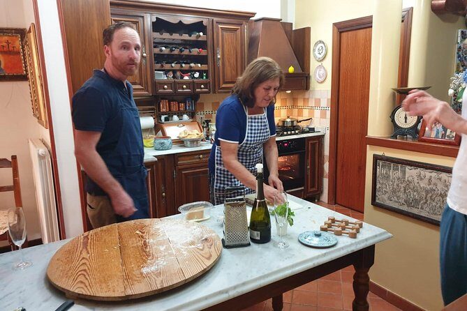 dinner and cooking demonstration - Hands-on gnocchi alla sorrentina and the pignatielli serving style