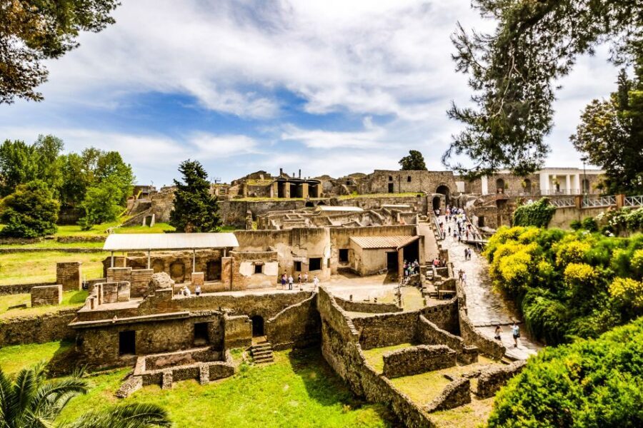 Discover Mt. Vesuvius: Private 3-Hour Tour from Pompeii - Pompeii to Vesuvius: The Value of Going Private