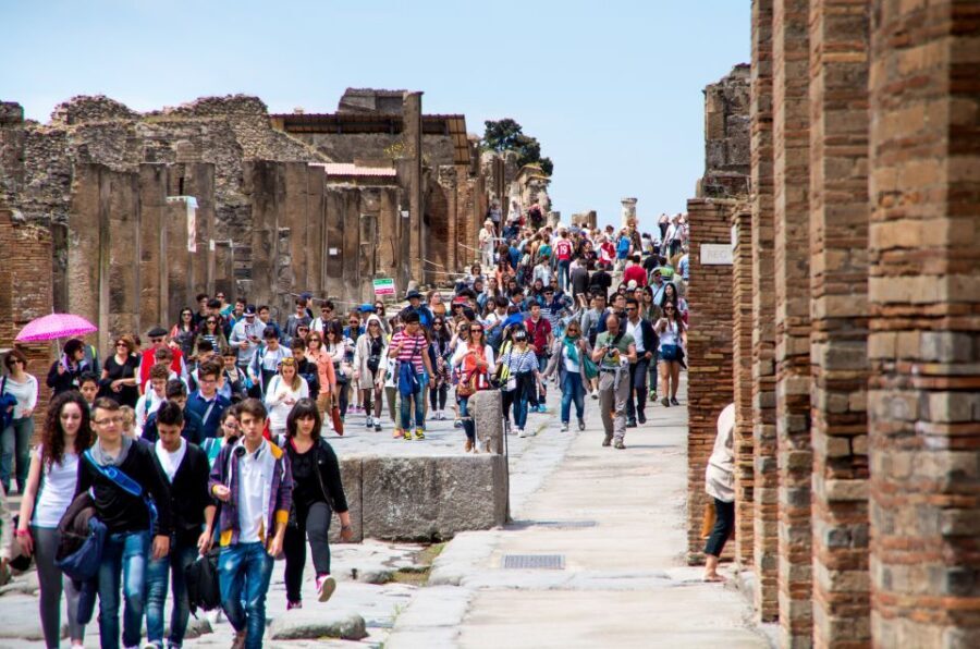 Discover Mt. Vesuvius: Private 3-Hour Tour from Pompeii - The Drive Up: What the Scenic Part Actually Gives You