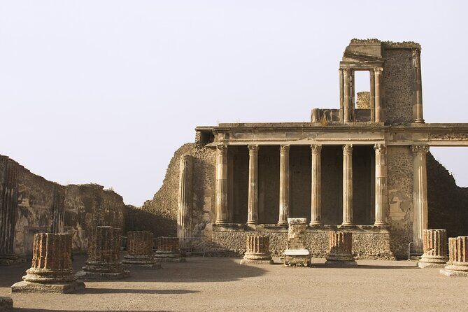 Discover Pompeii on this Guided Walking Tour of the Buried City - Where your walk starts: Piazza Esedra and a smart Pompeii strategy