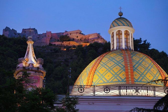 Discover Salerno: Walking Tour with an Expert Local Guide - Stop 1: the historic center—squares, gardens, and “readable” street corners