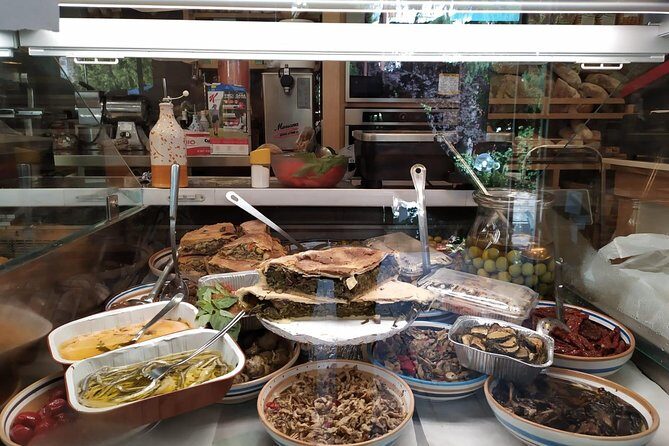 DISCOVER SORRENTO, food &Walking tour . Lemons-cheese&olive oil - Where this Sorrento tour fits best: late-day food + city orientation