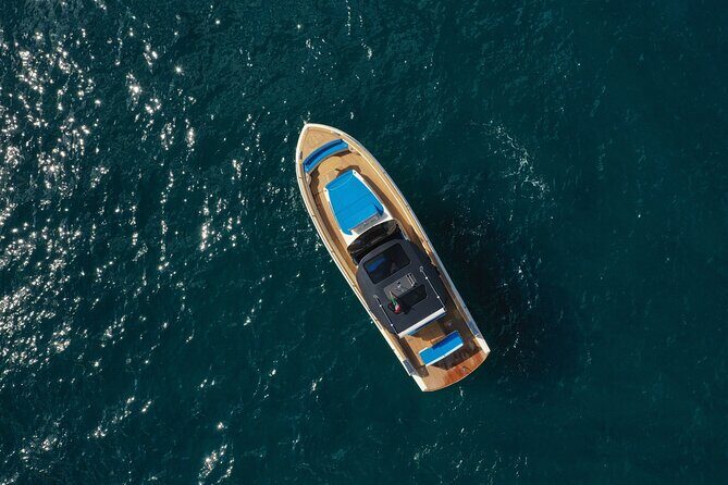 Discover the Amalfi coast between traditions, flavors and colors with a private tour - The 8-Hour Flow: From Praiano Pass-By to Vietri Ceramics