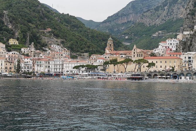 Discover the Amalfi Coast with a private boat tour - Li Galli: siren legend and famous owners you can picture