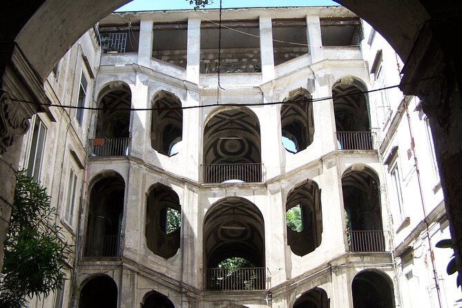 Discover the Rione Sanità with Insolitaguida - Palazzo Dello Spagnolo: Neapolitan Baroque civil architecture you can actually see