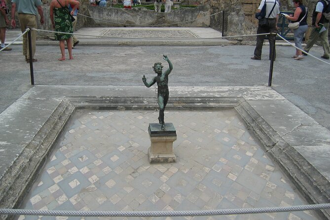 Discovering Pompeii and Herculaneum - VIP Tour with Lunch - Should You Book the VIP Tour With Lunch?