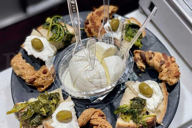 Eating Naples Street Food Tour with Guided Tasting and Sightseeing - The food tastings: what’s included and what that means for value