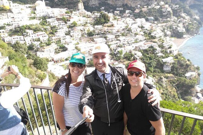Enjoy the Amalfi Coast and Pompeii - Tour with our Local Driver - The Amalfi Coast highway to Positano: views from the car that feel like a show