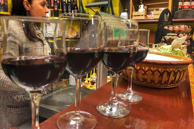 Evening Flavors of Naples: Private Food Tour and Wine Tasting - Meeting near Piazza Dante and starting on time at 5:45 pm