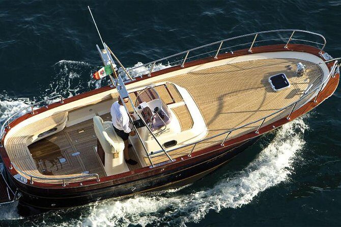 Exclusive boat tour in Amalfi Coast - Duration: 3 to 5 hours means tight timing (in a good way)