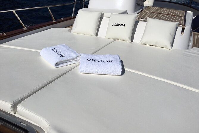 Exclusive Boat Tour to Capri with Swim Stop and Aperitif - Aperitif on the water: prosecco, snacks, and actually relaxing
