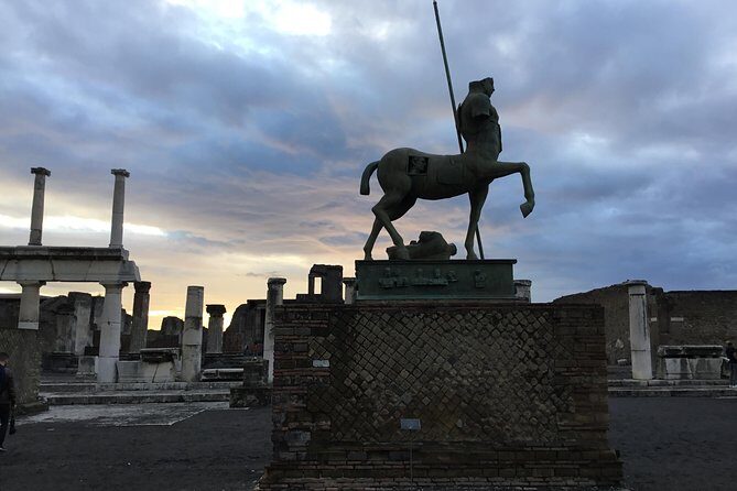 Explore and Experience Pompeii - The Guide Service (Rosa Bombino) and the Benefit of Clear Interpretation