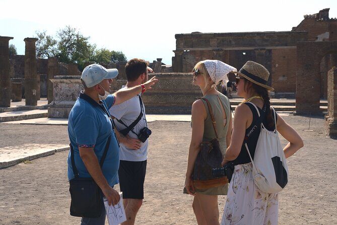 Explore Pompei Ruins with your Private Archaeologist - Meeting at Hortus Pompei and starting with the right orientation