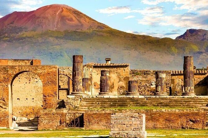 Explore Pompeii: Private Tour, Wine Tasting & Lunch - Should you book Explore Pompeii: Private Tour, Wine Tasting & Lunch?