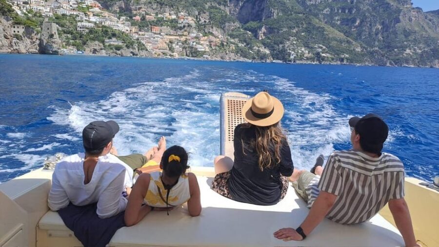 From Amalfi: Amalfi - Positano - Coast boat tour - Maiori, Atrani, Minori, and the Pandora Cave Area