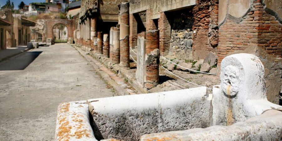 From Amalfi Coast: Pompeii Herculaneum skip-the-line - Why Pompeii and Herculaneum in One Day Works