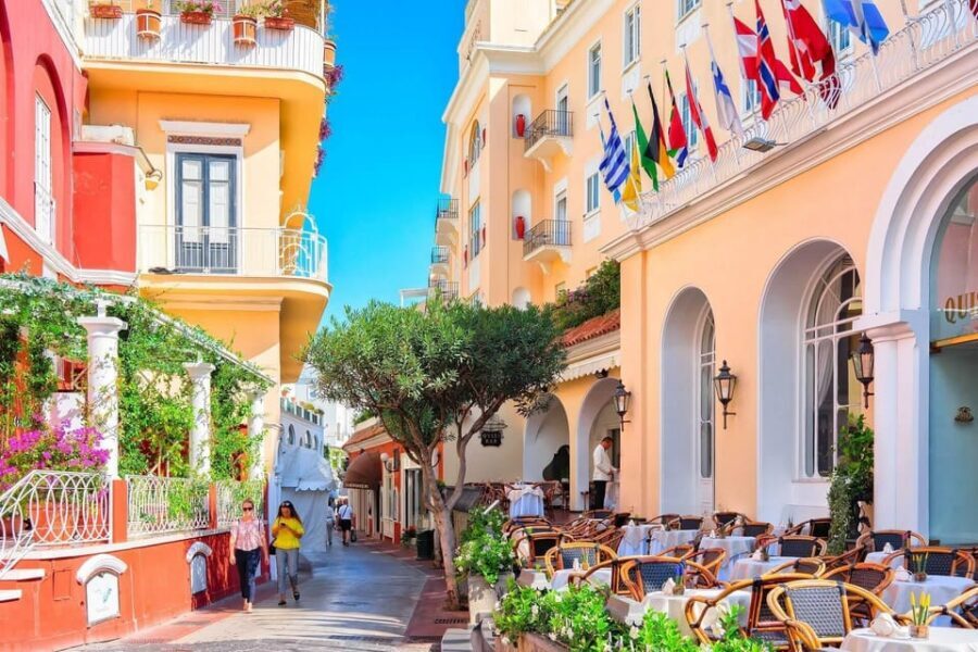 From Amalfi: Group Boat Tour to Capri with Swimming - On-board drinks and snacks: what you actually get