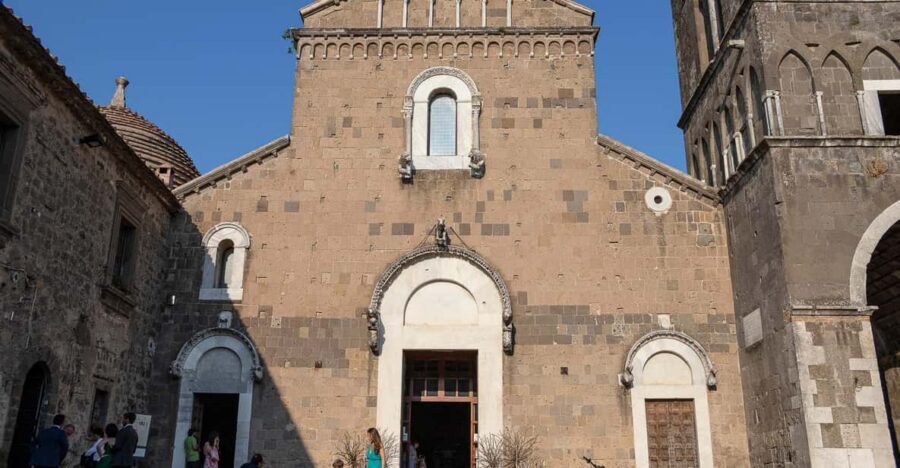 From Caserta: e-bike tour and visit to Casertavecchia - Arriving at Casertavecchia (Caserta Vecchia): the medieval streets experience