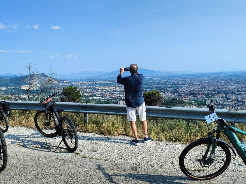 From Caserta: e-bike tour and visit to Casertavecchia - How the guided ride + walk works in real time